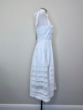 Load image into Gallery viewer, Cara Cara White Nidhi Dress Size S