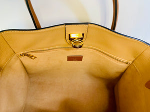 Louis Vuitton Arizona Beige On My Side MM Bag