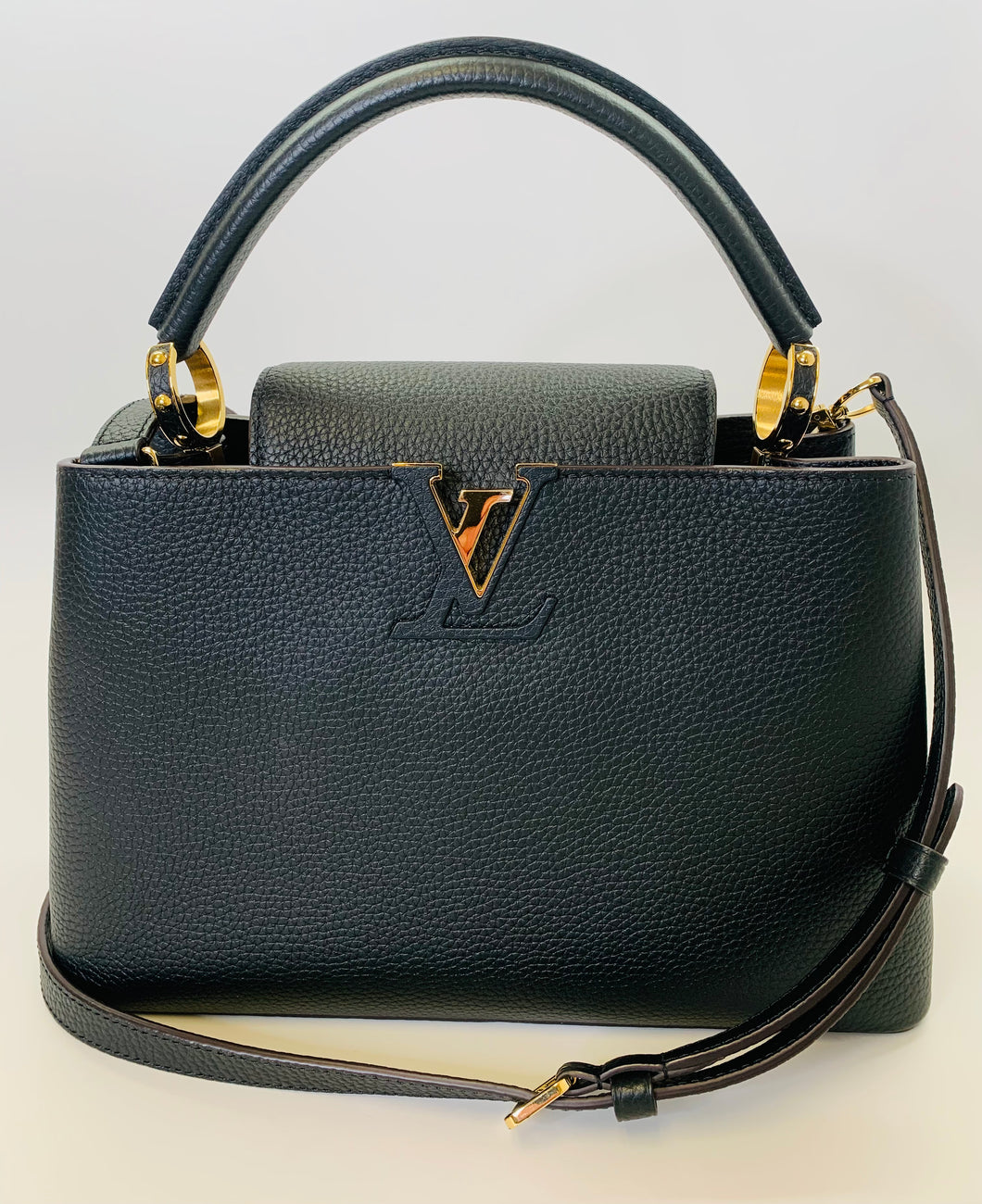 Louis Vuitton Noir Capucines MM Bag