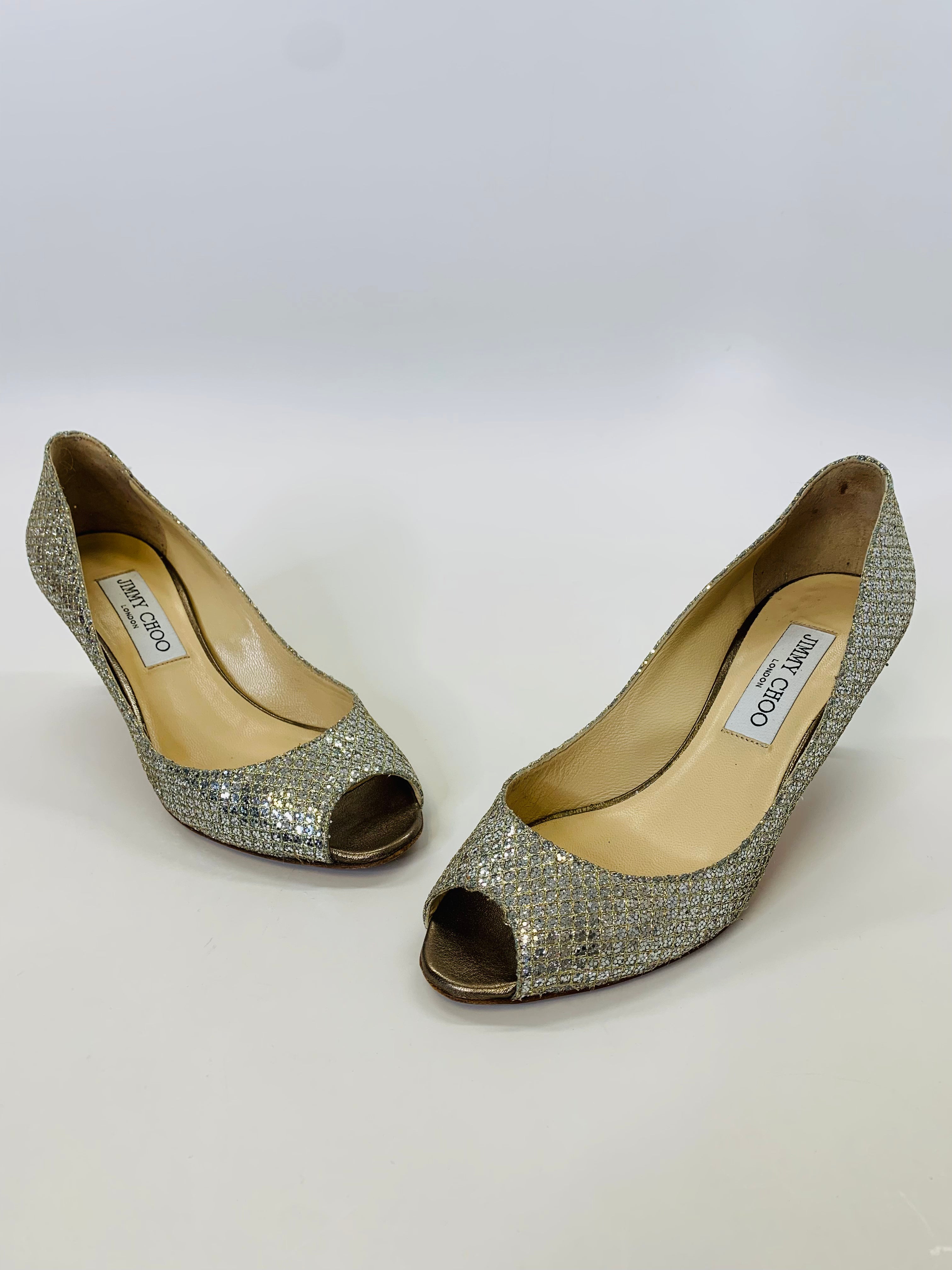 Pre-owned Louis Vuitton Glitter Heels In Gold