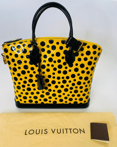 Louis Vuitton x Yayoi Kusama Limited Edition Lock It MM MV Dots Bag