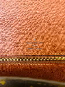 Louis Vuitton Monogram Monceau 28 Messenger Bag