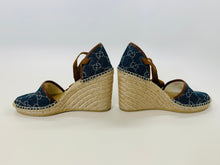 Load image into Gallery viewer, Gucci New Denim GG Espadrille Wedge Size 37