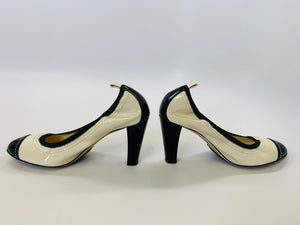 CHANEL CC Side Cap Toe Pumps Size 39 1/2