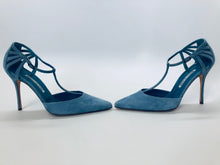 Load image into Gallery viewer, Manolo Blahnik Blue Getta 105 Pumps Size 39 1/2