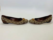 Load image into Gallery viewer, Gucci Beige GG Canvas Bamboo Flat Size 11