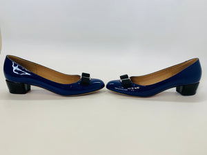 Salvatore Ferragamo Blue Vara Pumps Size 9