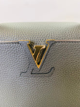 Load image into Gallery viewer, Louis Vuitton Noir Capucines MM Bag