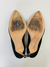 Load image into Gallery viewer, Manolo Blahnik Black Hangisi 105mm Pump Size 39 1/2