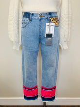 Load image into Gallery viewer, Le Superbe One of a Kind Jeans Size 26