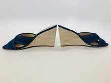 Load image into Gallery viewer, Veronica Beard Edna Wedge Size 8 1/2