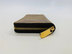Louis Vuitton Reverse Giant Monogram Canvas Zippy Wallet