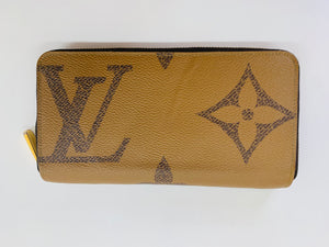 Louis Vuitton Reverse Giant Monogram Canvas Zippy Wallet