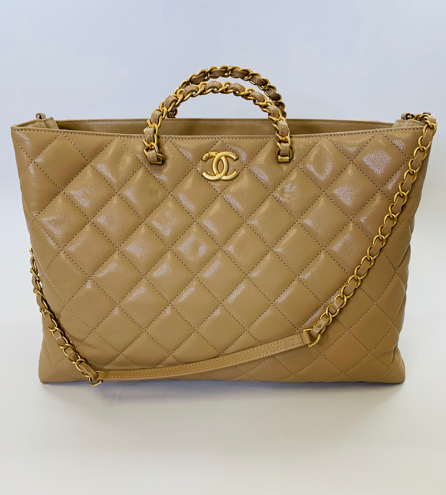 CHANEL 2024 Dark Beige Large Shopping Tote Bag – JDEX Styles CHANEL 2024 Dark Beige Large Shopping Tote Bag – JDEX Styles