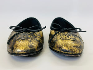 CHANEL Black and Gold Ballerina Flats Size 36