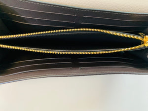 Louis Vuitton Pebble Capucines Long Wallet