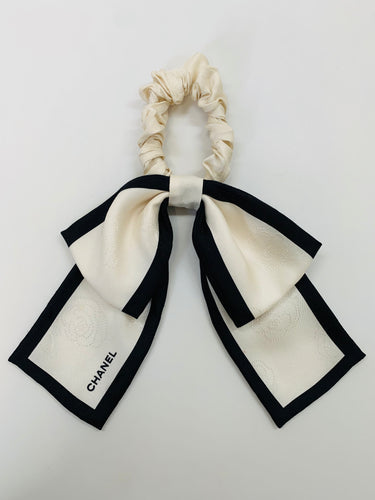 CHANEL Ivory and Black Camellia Print Hair Accessory Bow