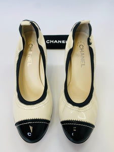 CHANEL CC Side Cap Toe Pumps Size 39 1/2