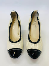 Load image into Gallery viewer, CHANEL CC Side Cap Toe Pumps Size 39 1/2