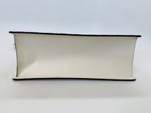 Load image into Gallery viewer, Gucci Ivory Guccissima Medium Sylvie Bag