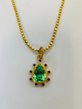 Load image into Gallery viewer, Rainey Elizabeth Pendant and Bead Necklace