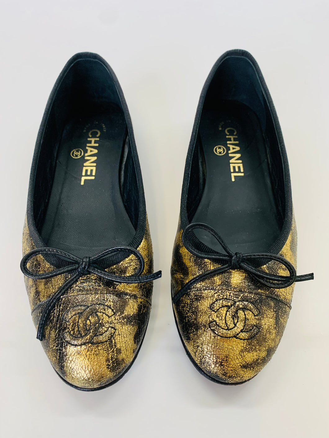 CHANEL Black and Gold Ballerina Flats Size 36