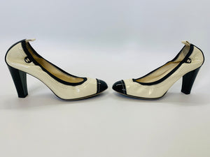 CHANEL CC Side Cap Toe Pumps Size 39 1/2