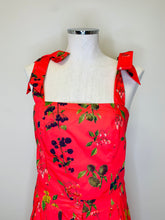 Load image into Gallery viewer, Cara Cara Coral Botanical Helena Top Sizes M and L