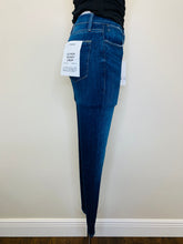 Load image into Gallery viewer, Frame Le High Skinny Crop Jean Size 27