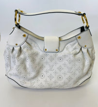 Load image into Gallery viewer, Louis Vuitton White Mahina Solar PM Bag