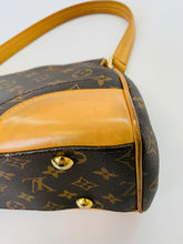 Load image into Gallery viewer, Louis Vuitton Monogram Canvas Beverly MM Bag