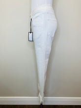 Load image into Gallery viewer, 3 x 1 NWT White Bianca Crop Fringe Jean Size 25