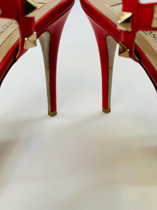 Valentino Garavani Red Rockstud Sandals Size 38 1/2