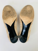 Load image into Gallery viewer, CHANEL Camel Suede Pumps Size 39 1/2