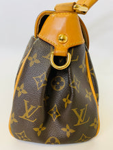 Load image into Gallery viewer, Louis Vuitton Monogram Canvas Beverly MM Bag