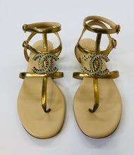 Load image into Gallery viewer, CHANEL Laminated Lambskin CC Thong Sandals size 37 1/2