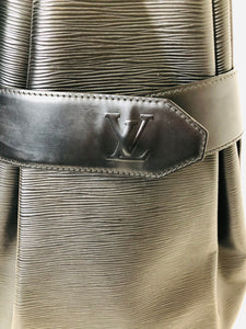 Louis Vuitton Black Epi Leather Noir Sac D'epaule with Pouch Twist Bucket  1LV104