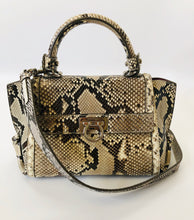 Load image into Gallery viewer, Salvatore Ferragamo Roccia Bag