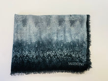 Load image into Gallery viewer, Valentino Garavani Black and White Oblong Scarf