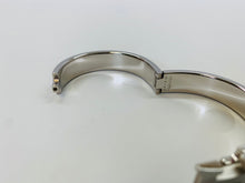 Load image into Gallery viewer, Hermès Clic H Bracelet Size PM