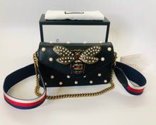 Load image into Gallery viewer, Gucci Mini Broadway Pearly Bee Bag
