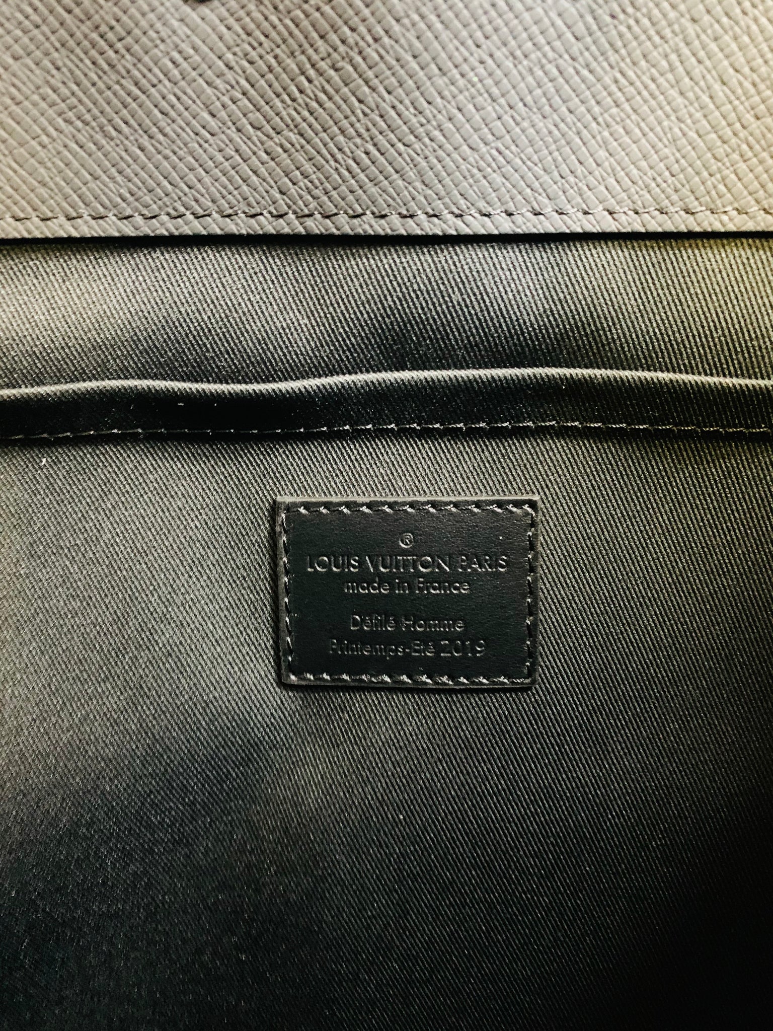 Louis Vuitton Black Leather Taiga Rainbow Steamer PM Limited