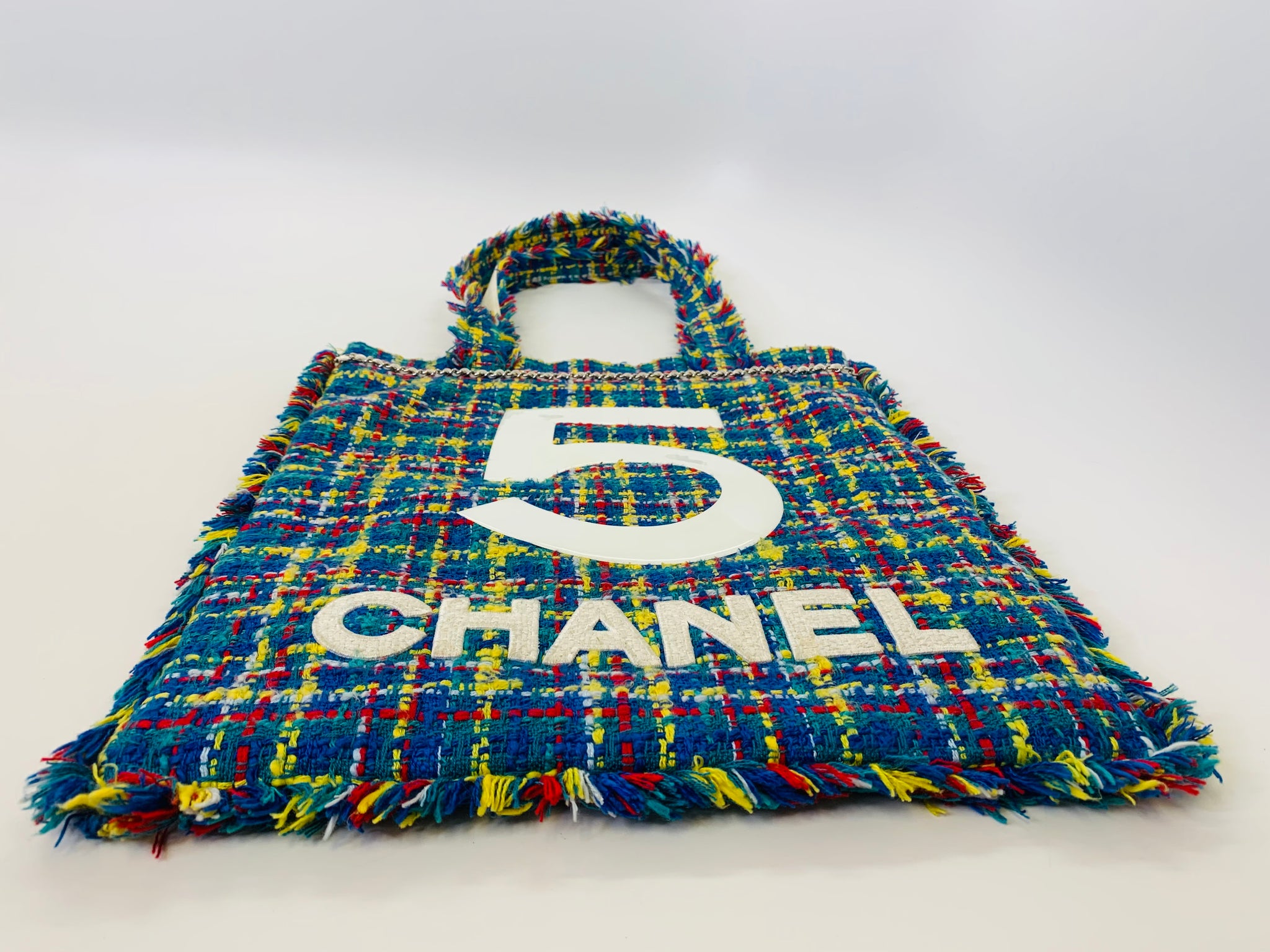 chanel tweed tote bag