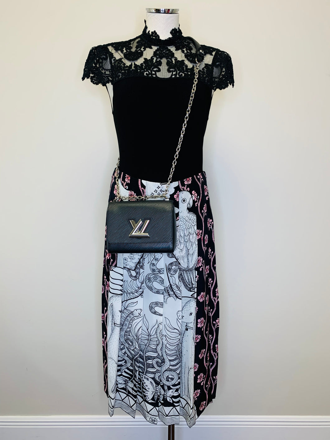 Alice + Olivia Black Lace and Jersey Top Size M