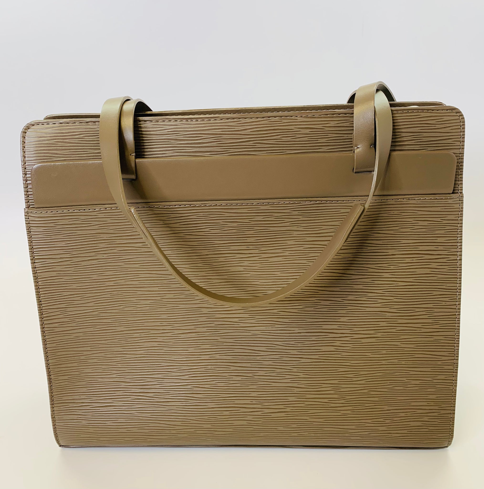 A Closer Look: Louis Vuitton Croisette Bag