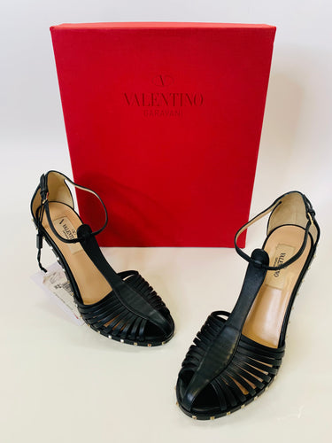 Valentino Garavani Black Rockstud Sandals Size 37