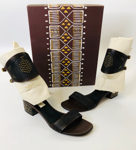 Valentino Garavani Chocolate Leather and Hammered Metal Sandals Size 38