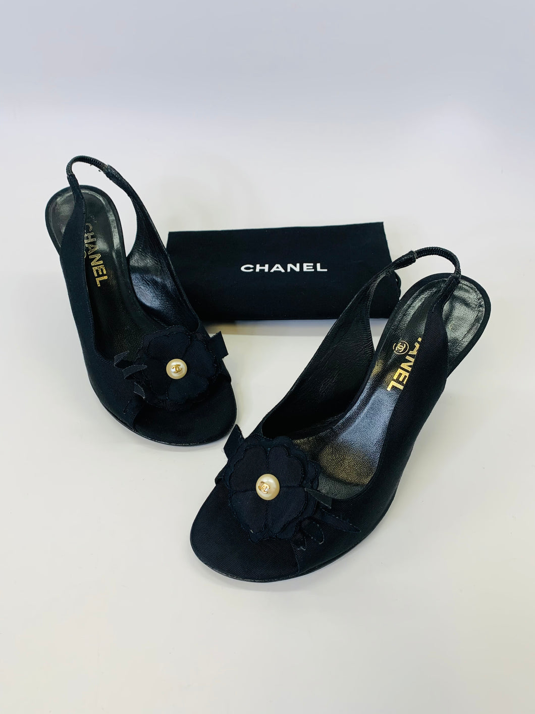 CHANEL Black Grosgrain and Pearl Sandals Size 38 1/2