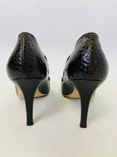 Load image into Gallery viewer, Manolo Blahnik Brown Pumps Size 39 1/2