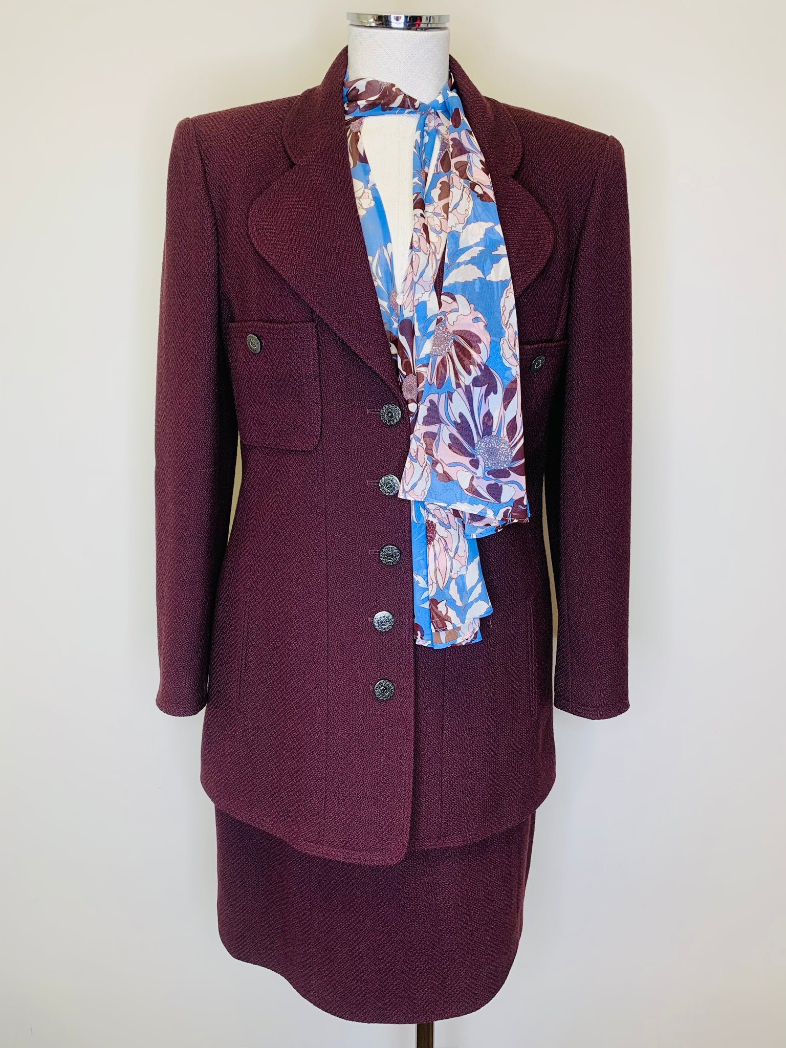 CHANEL, Jackets & Coats, 9s Vintage Chanel Size 42 Cream Tweed Skirt Suit  Set